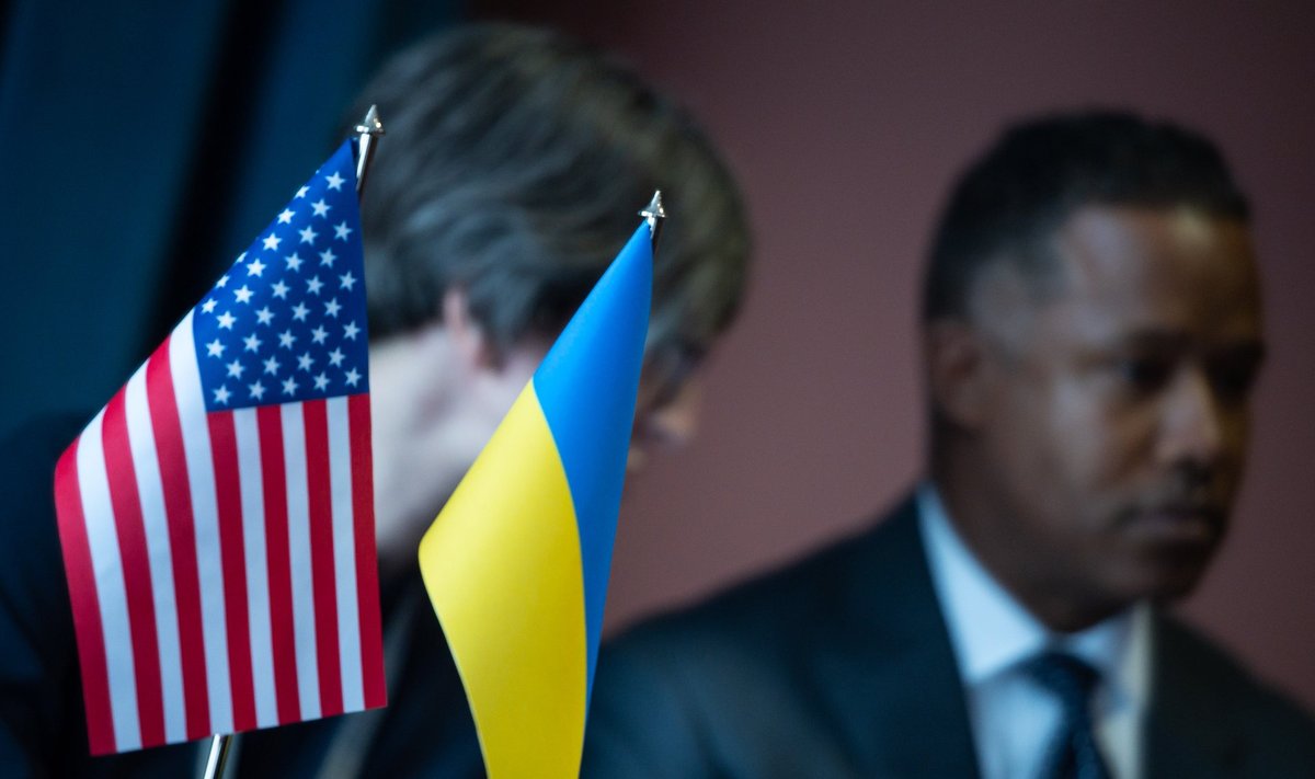 Скоріше за все Україні не схвалять фінансування до Різдва – Макконнелл