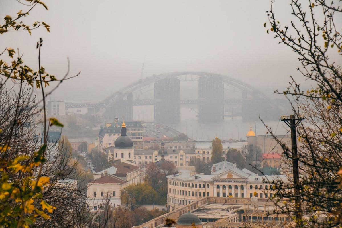 Сьогодні в Україні очікується хмарна погода та ожеледиця: прогноз синоптиків