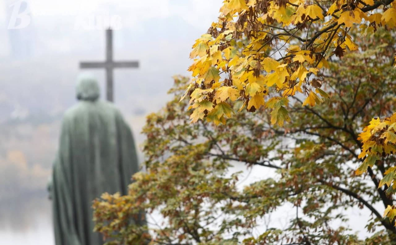 25 листопада: яке сьогодні свято, що відзначають у світі та про які прикмети згадували наші предки