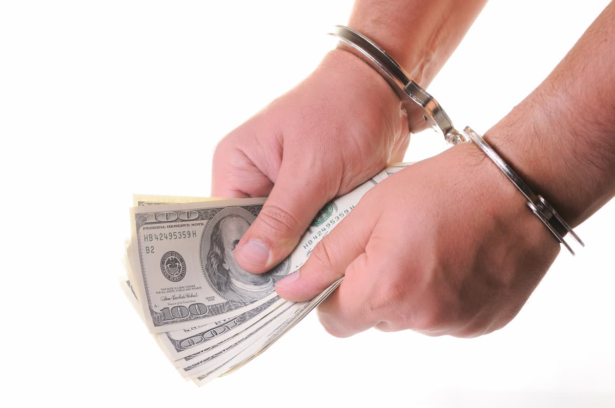 Обшуки у Держлікслужбі: НАБУ перевіряє тендери на мільйони