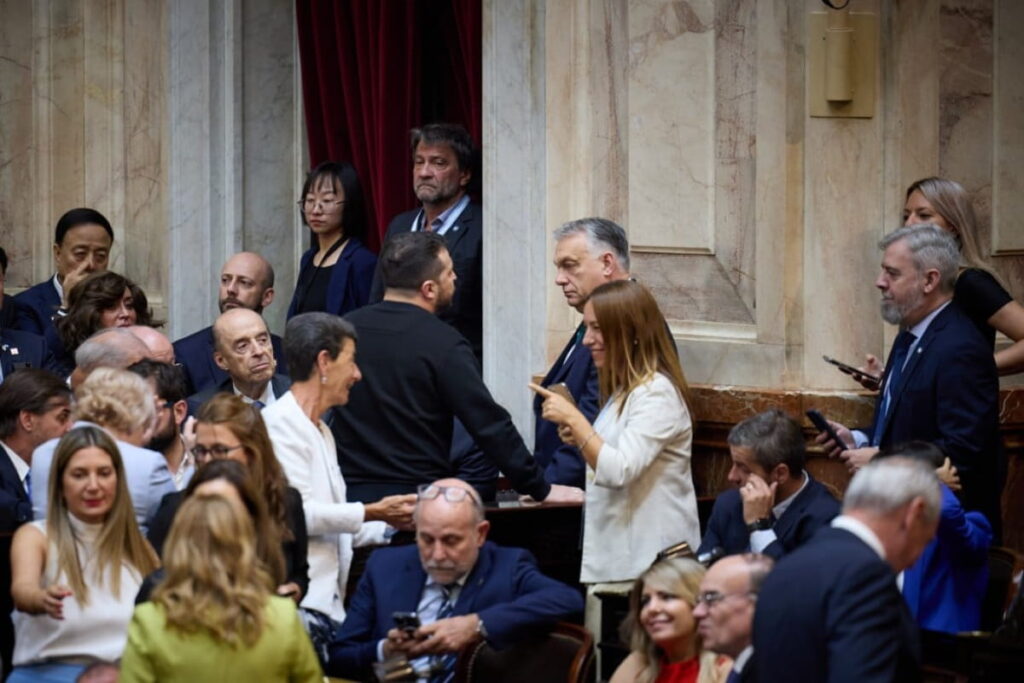 Про що говорили Зеленський з Орбаном у Аргентині?